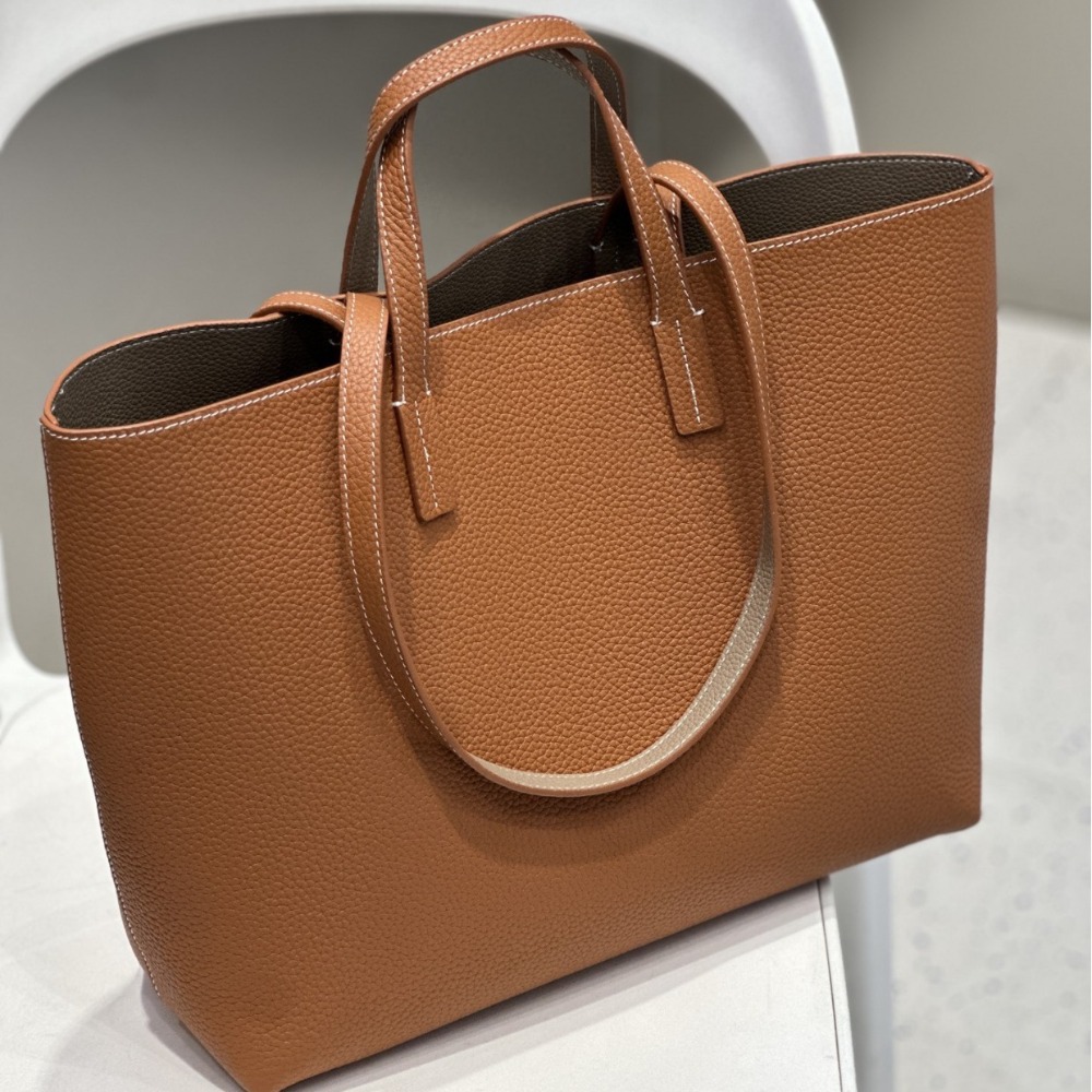 Quiet Luxury Bags Tote - กระเป๋าถือสำหรับผู้หญิง ดีไซน์หรูหราแบบเรียบง่าย ใช้หนังวัวชั้นแรก ด้านในและด้านนอกใช้สีตัดกัน พร้อมตะกร้าใส่ผักแบบพกพา