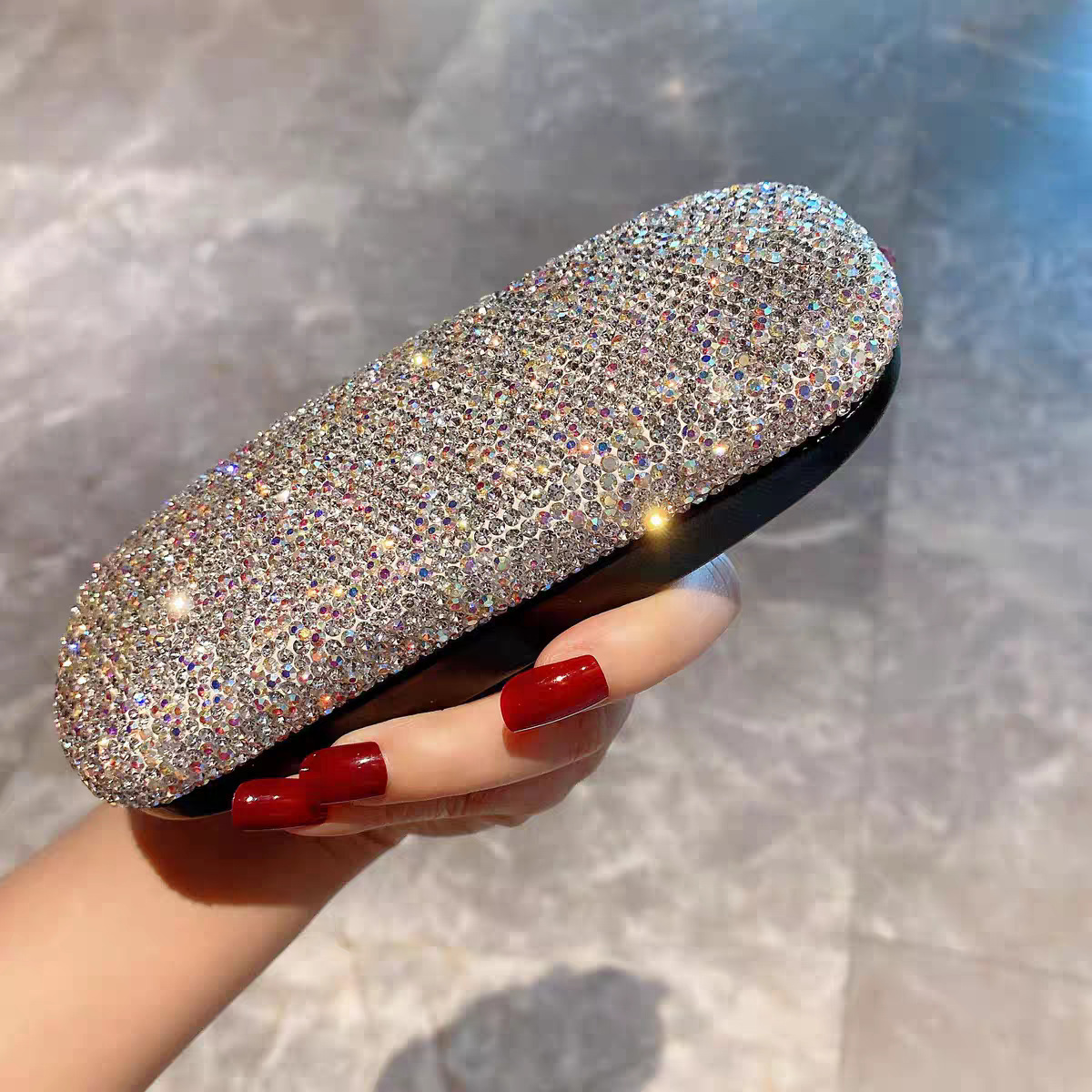 Luxury Bags List - เพชรหรูหราแว่นตากันแดดผู้หญิงแฟชั่น Glitter อ่านสายตาสั้นแว่นตากันแดด Protector แว่นตาผู้ถือแว่นตากล่อง