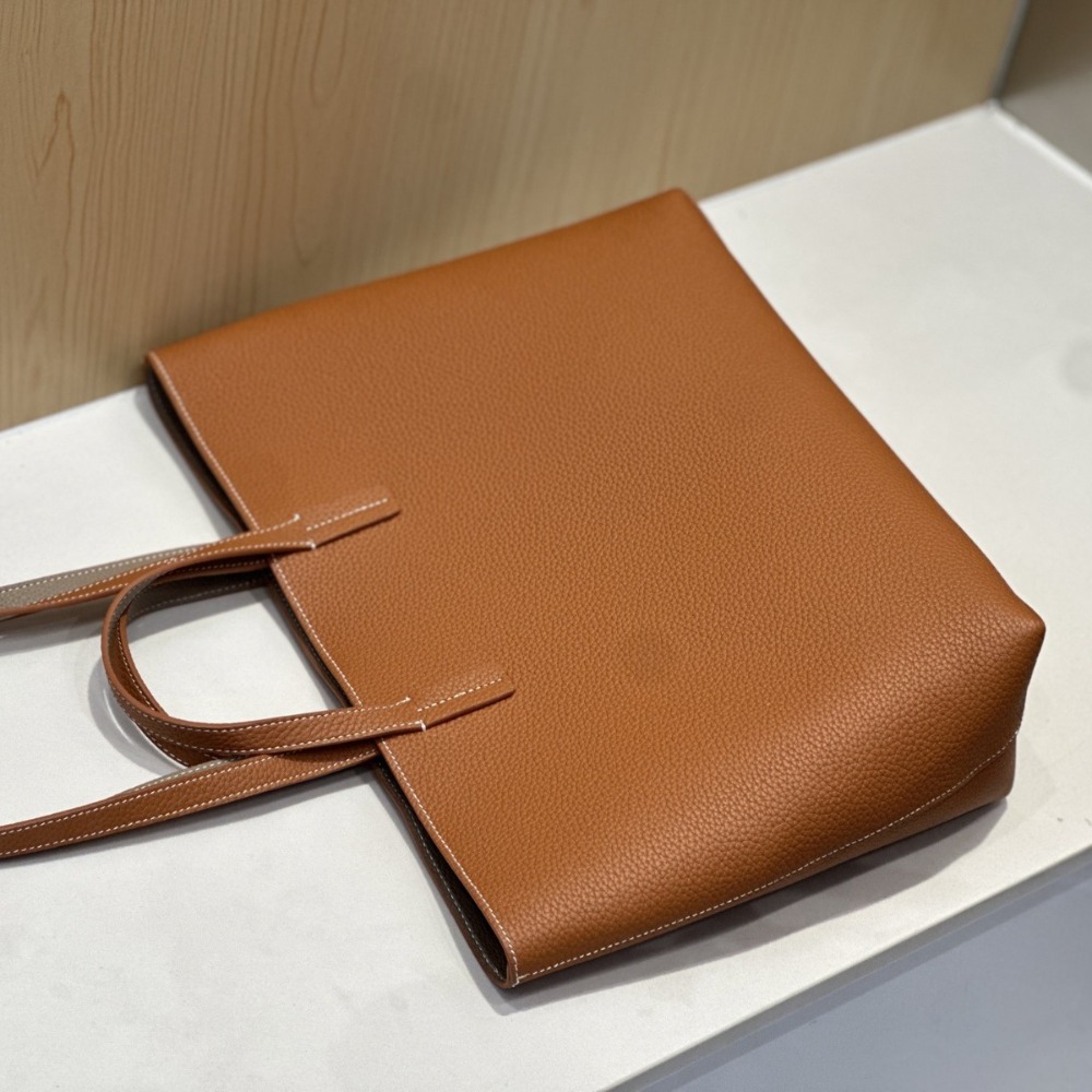 กระเป๋าถือสำหรับผู้หญิง ดีไซน์ - Quiet Luxury Bags Tote บทวิจารณ์และราคา