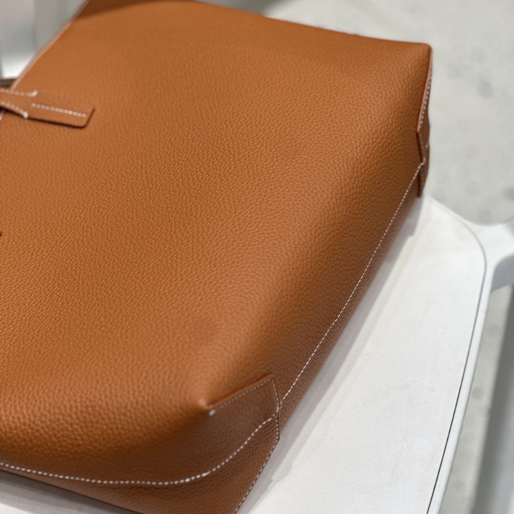 กระเป๋าถือสำหรับผู้หญิง ดีไซน์ - Quiet Luxury Bags Tote บทวิจารณ์และราคา