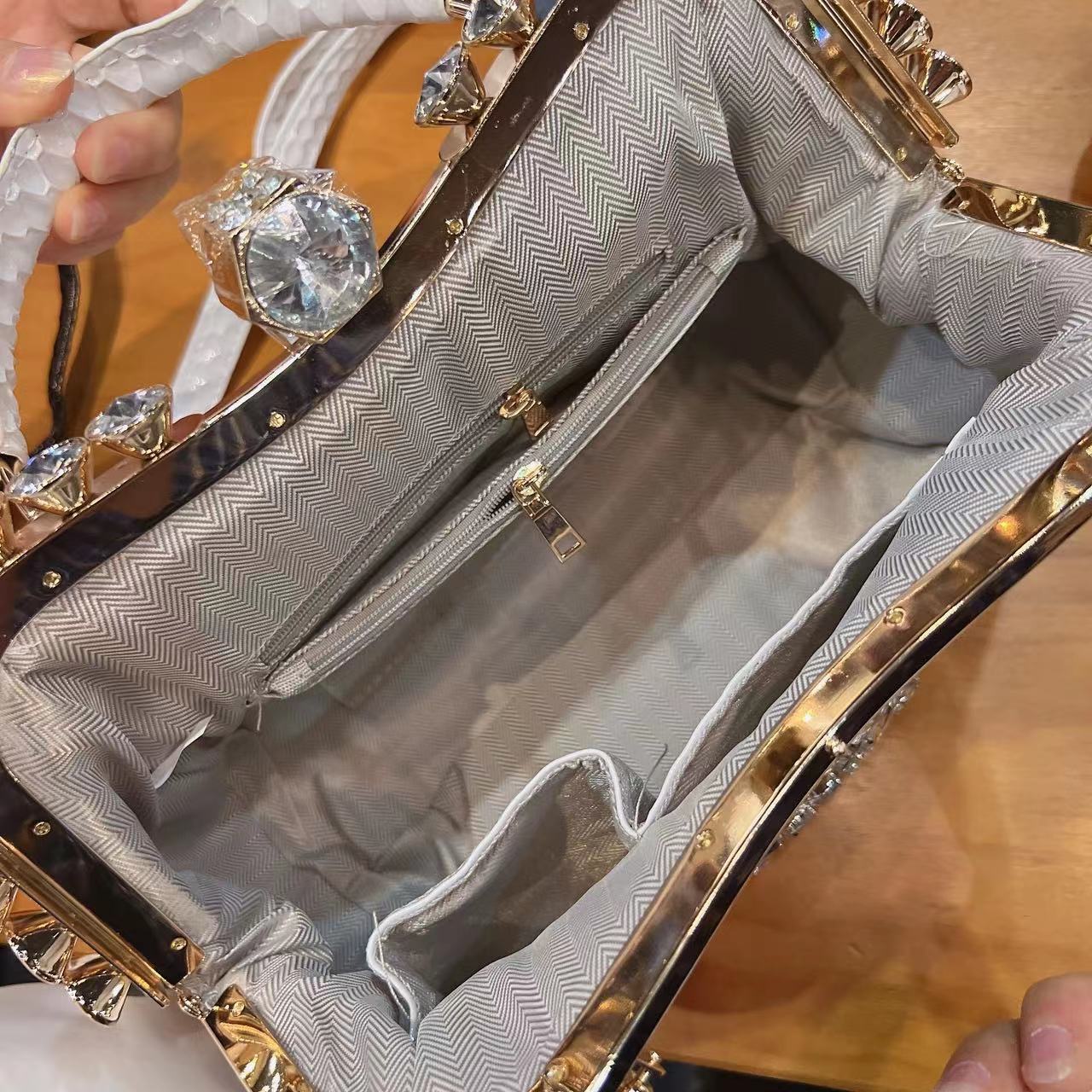 ใหม่Rhinestonesกระเป๋าผู้หญิงP - Structured Handbag Top Handle บทวิจารณ์และราคา